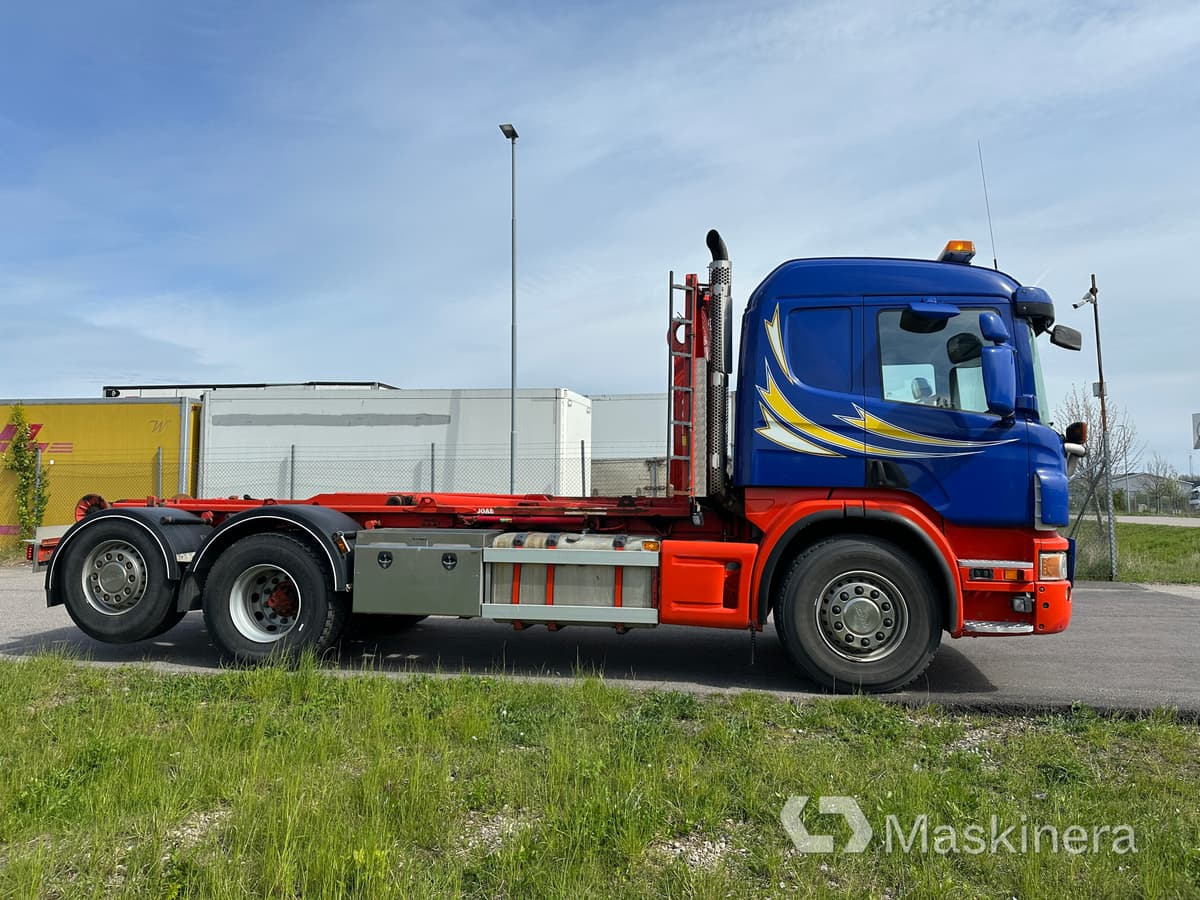 Scania P400LB6X2*4HNB Lastväxlare Scania P400 6X2*4 - شاحنة برافعة خطافية: صورة 4 Scania P400LB6X2*4HNB Lastväxlare Scania P400 6X2*4 - شاحنة برافعة خطافية: صورة 4