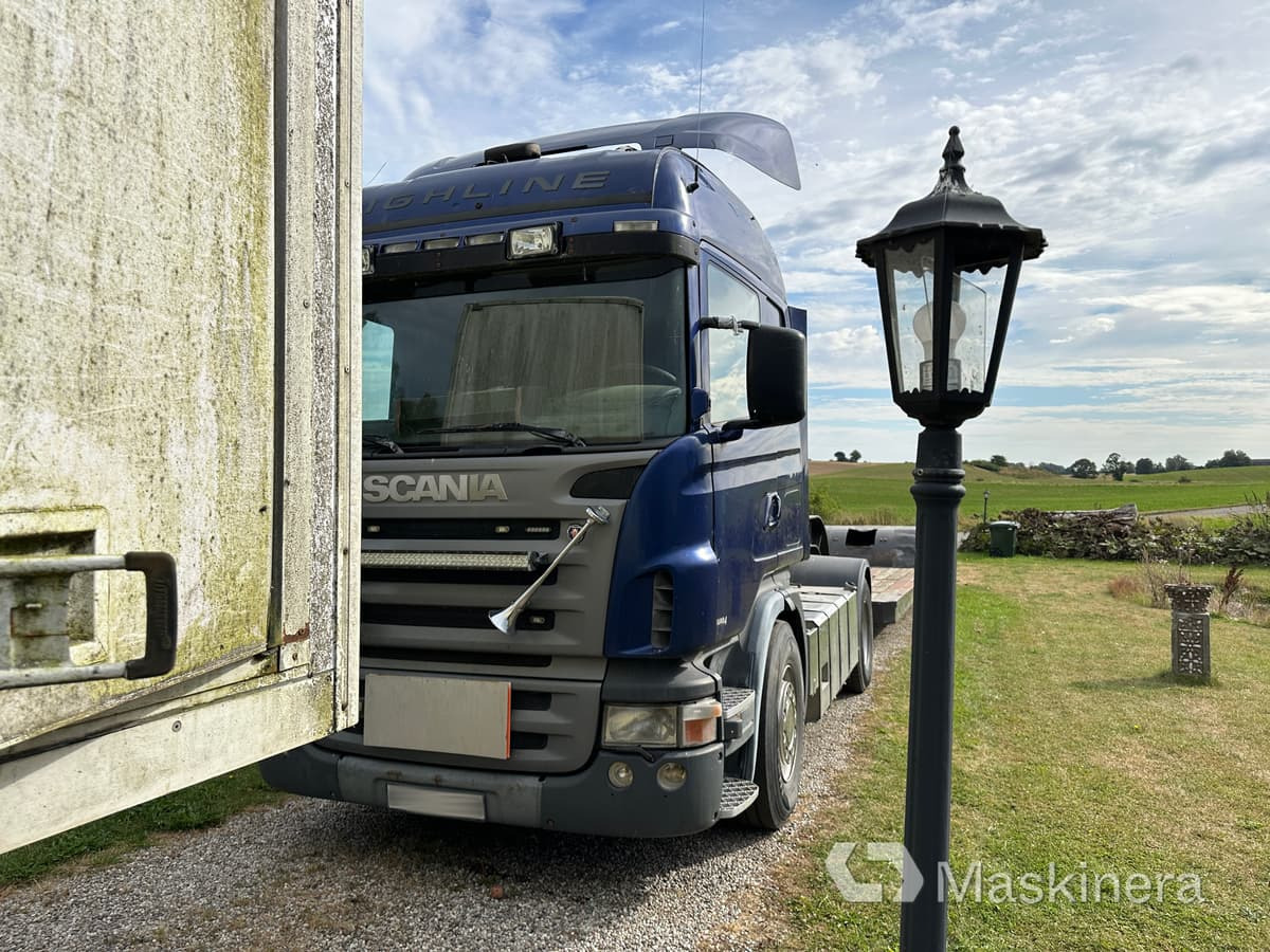 Scania R420 highline A-traktor Scania + 2 släp - رأس تريلا, نصف مقطورة بلودر منخفض: صورة 2 Scania R420 highline A-traktor Scania + 2 släp - رأس تريلا, نصف مقطورة بلودر منخفض: صورة 2