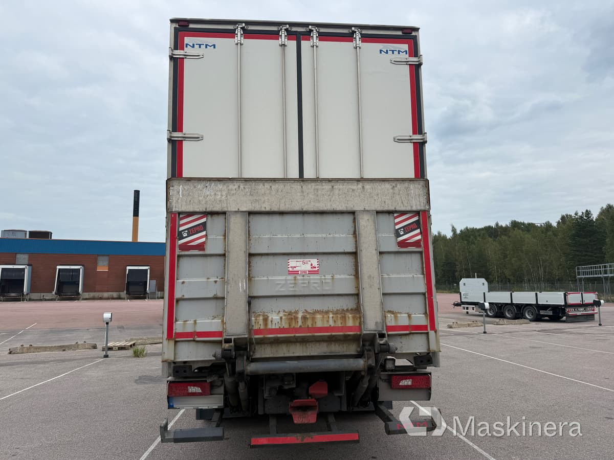 Skåpbil Scania R520 - شاحنة صندوقية: صورة 3 Skåpbil Scania R520 - شاحنة صندوقية: صورة 3