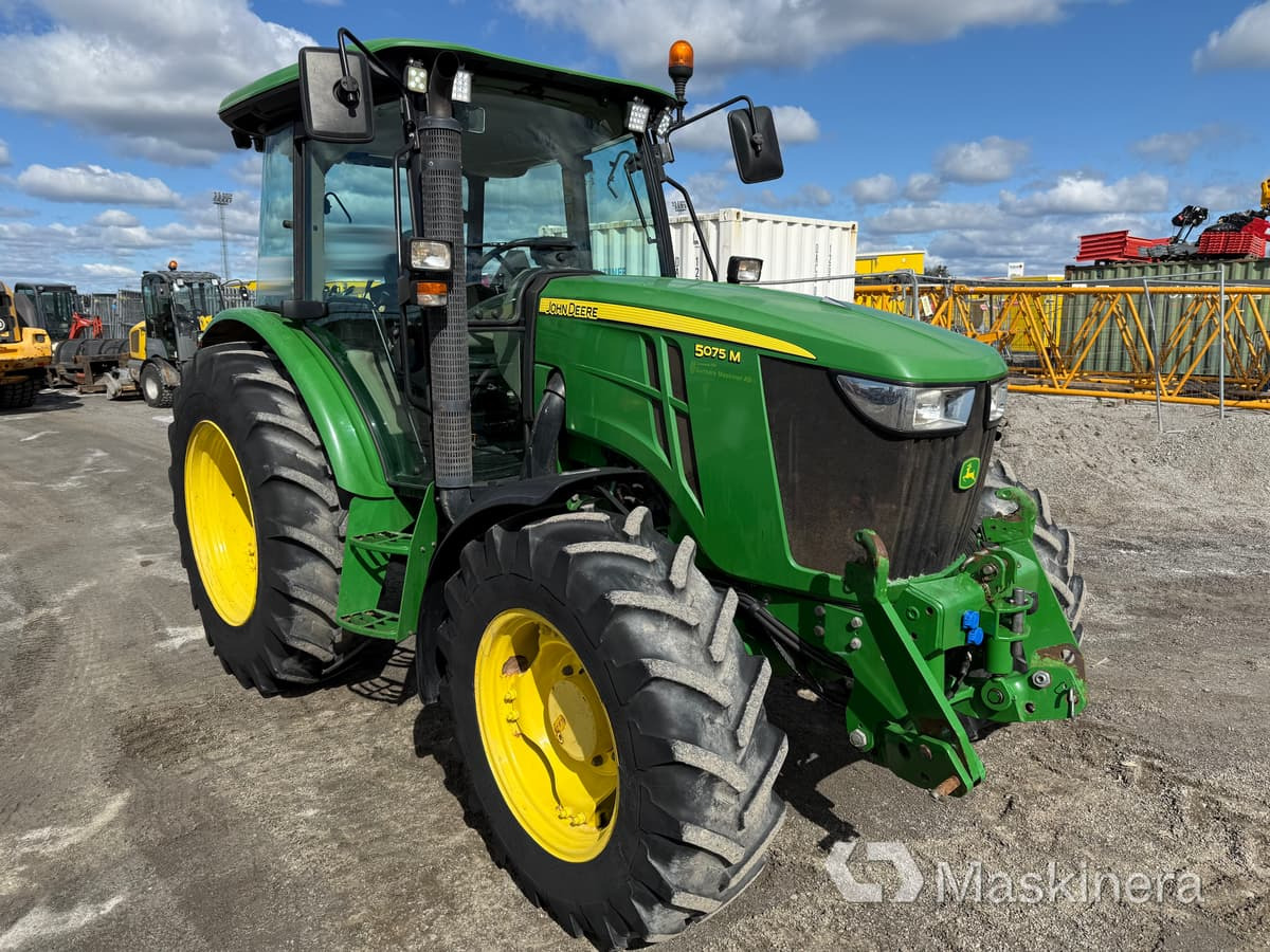 Traktor John Deere 5075M med snöutrustning - جرار: صورة 3 Traktor John Deere 5075M med snöutrustning - جرار: صورة 3