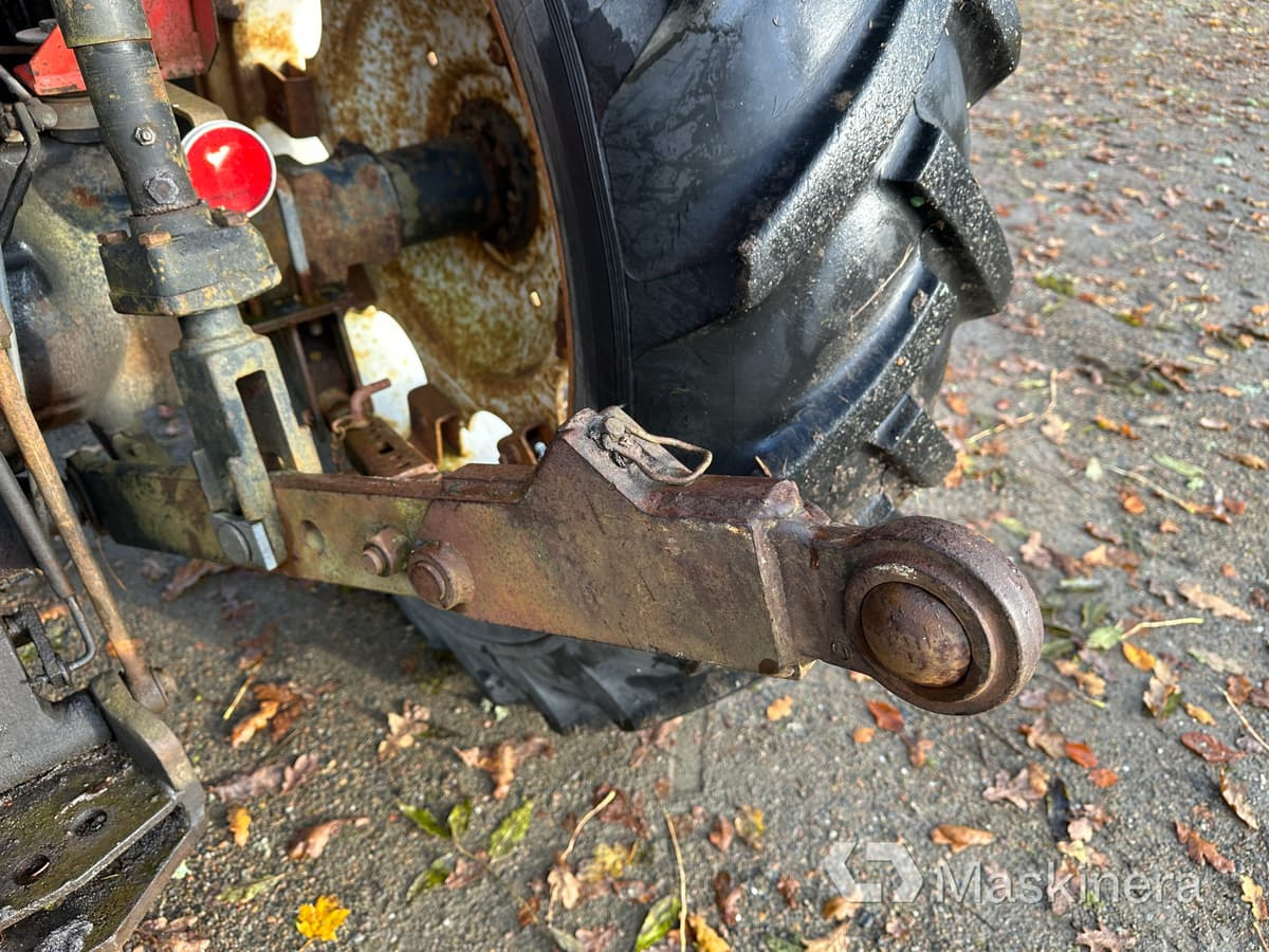 تأجير  Traktor Valmet 405-4 med frontlastare Traktor Valmet 405-4 med frontlastare: صورة 41