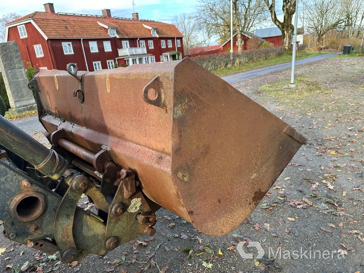 تأجير  Traktor Valmet 405-4 med frontlastare Traktor Valmet 405-4 med frontlastare: صورة 27