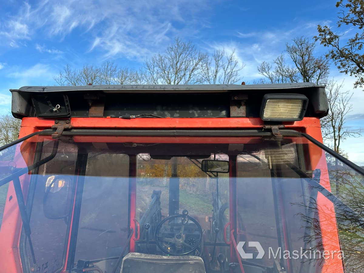 تأجير  Traktor Valmet 405-4 med frontlastare Traktor Valmet 405-4 med frontlastare: صورة 30