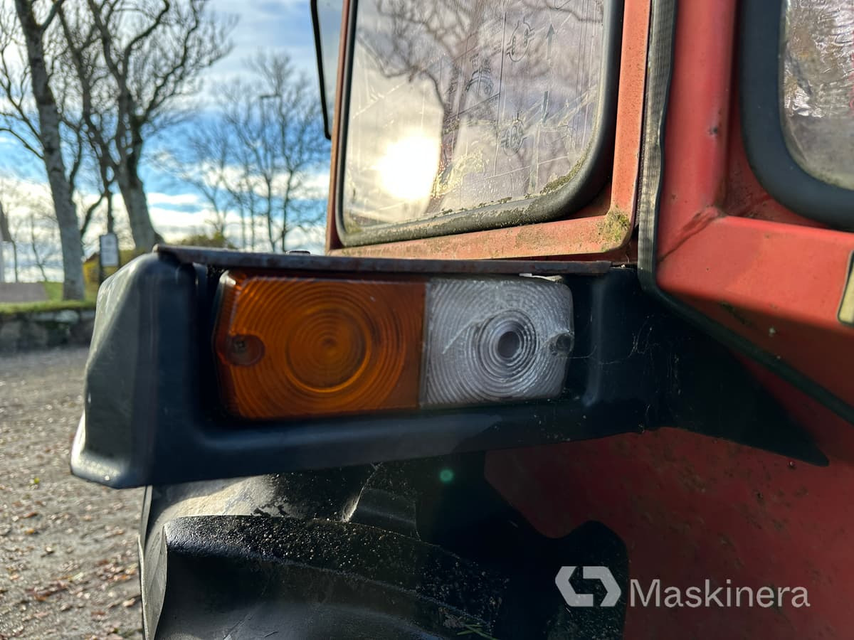 تأجير  Traktor Valmet 405-4 med frontlastare Traktor Valmet 405-4 med frontlastare: صورة 50