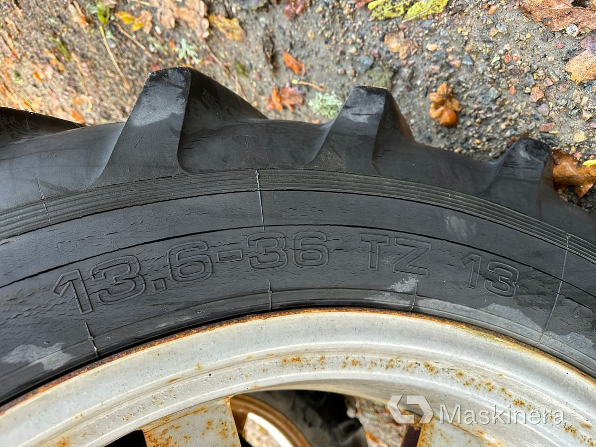 تأجير  Traktor Valmet 405-4 med frontlastare Traktor Valmet 405-4 med frontlastare: صورة 11