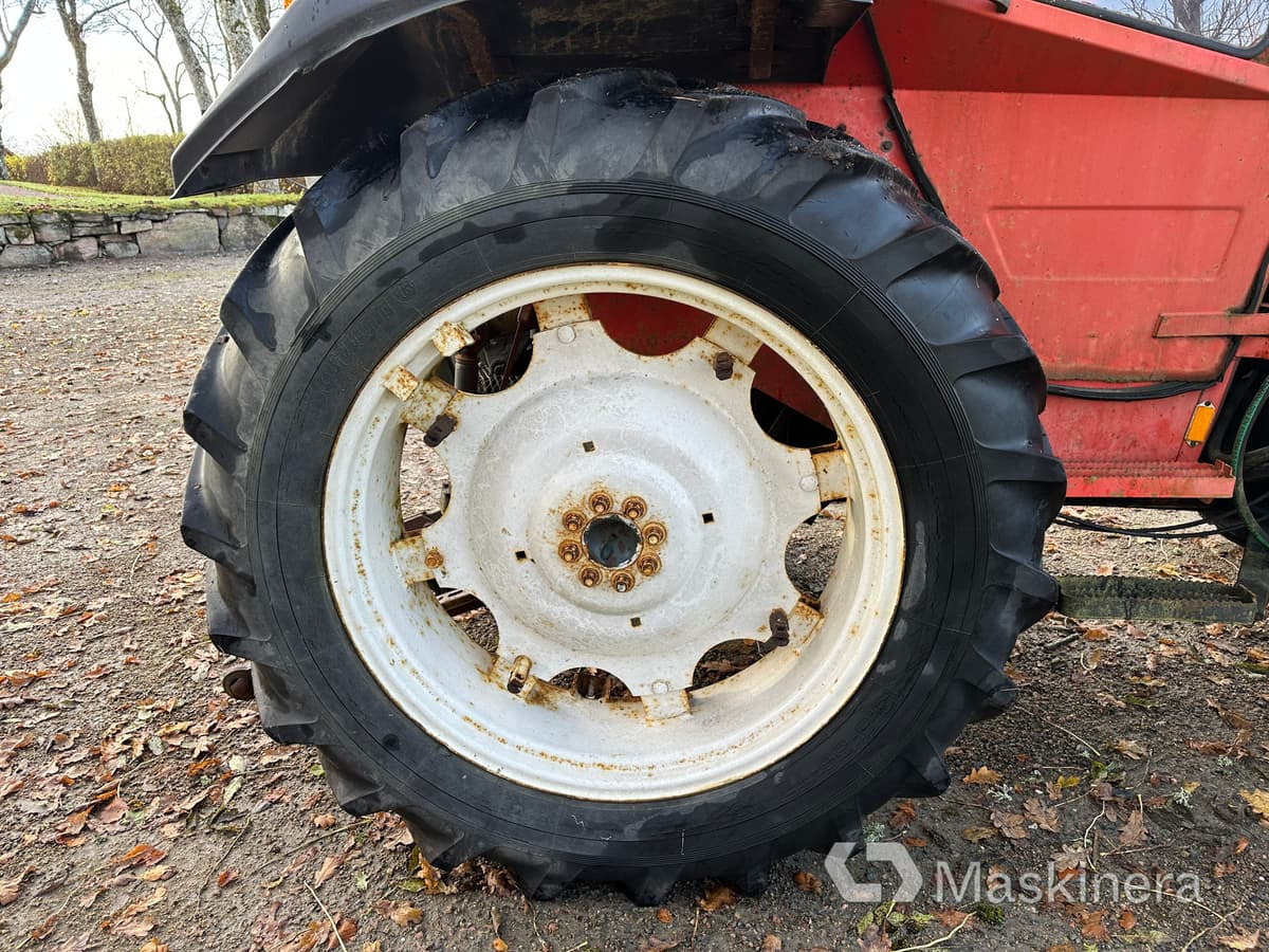 تأجير  Traktor Valmet 405-4 med frontlastare Traktor Valmet 405-4 med frontlastare: صورة 10