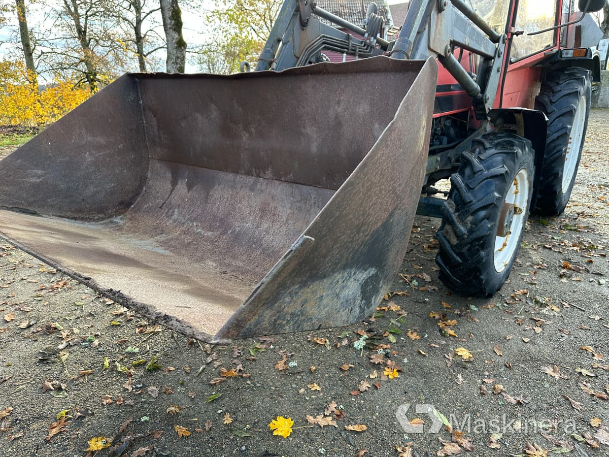 تأجير  Traktor Valmet 405-4 med frontlastare Traktor Valmet 405-4 med frontlastare: صورة 25