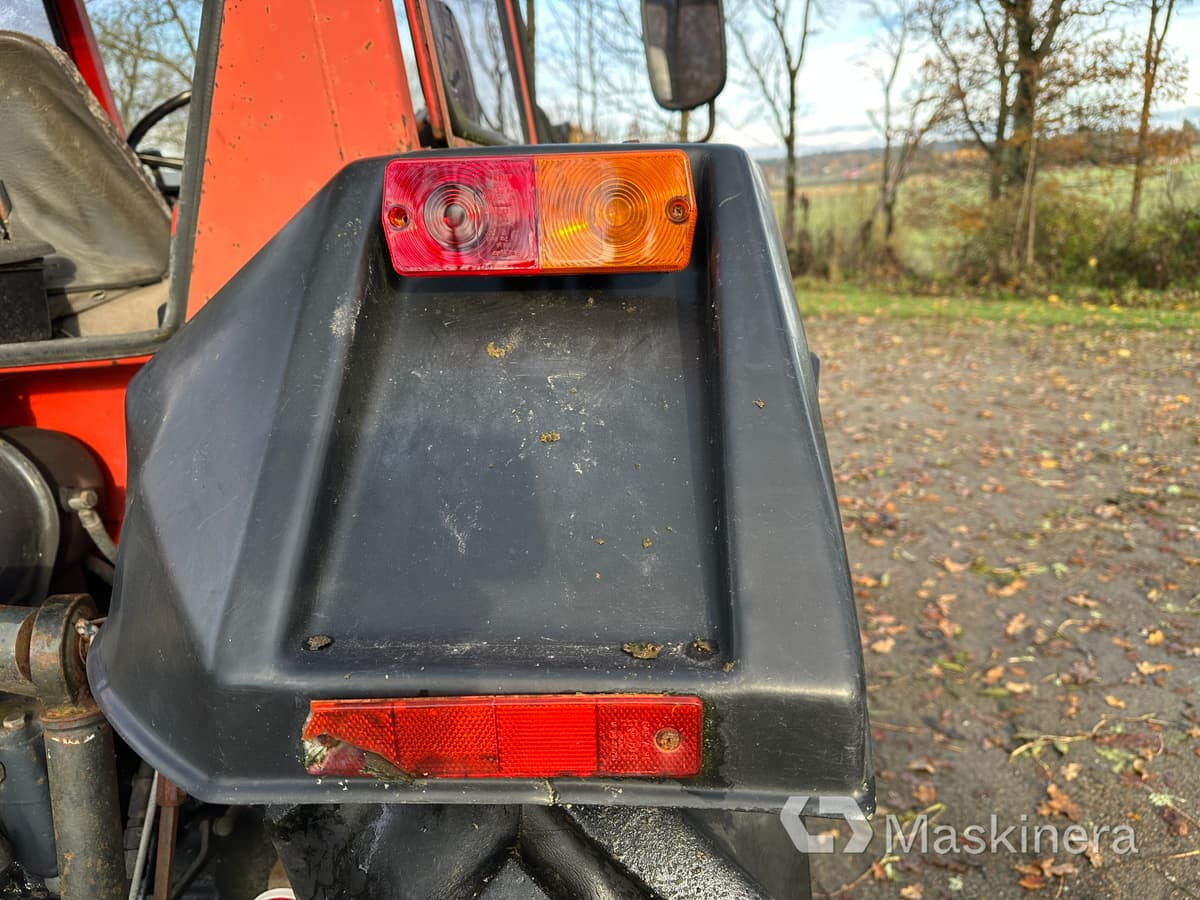 تأجير  Traktor Valmet 405-4 med frontlastare Traktor Valmet 405-4 med frontlastare: صورة 43