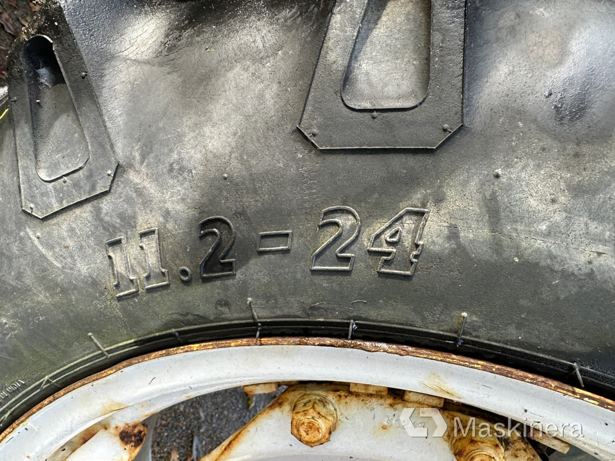 تأجير  Traktor Valmet 405-4 med frontlastare Traktor Valmet 405-4 med frontlastare: صورة 19