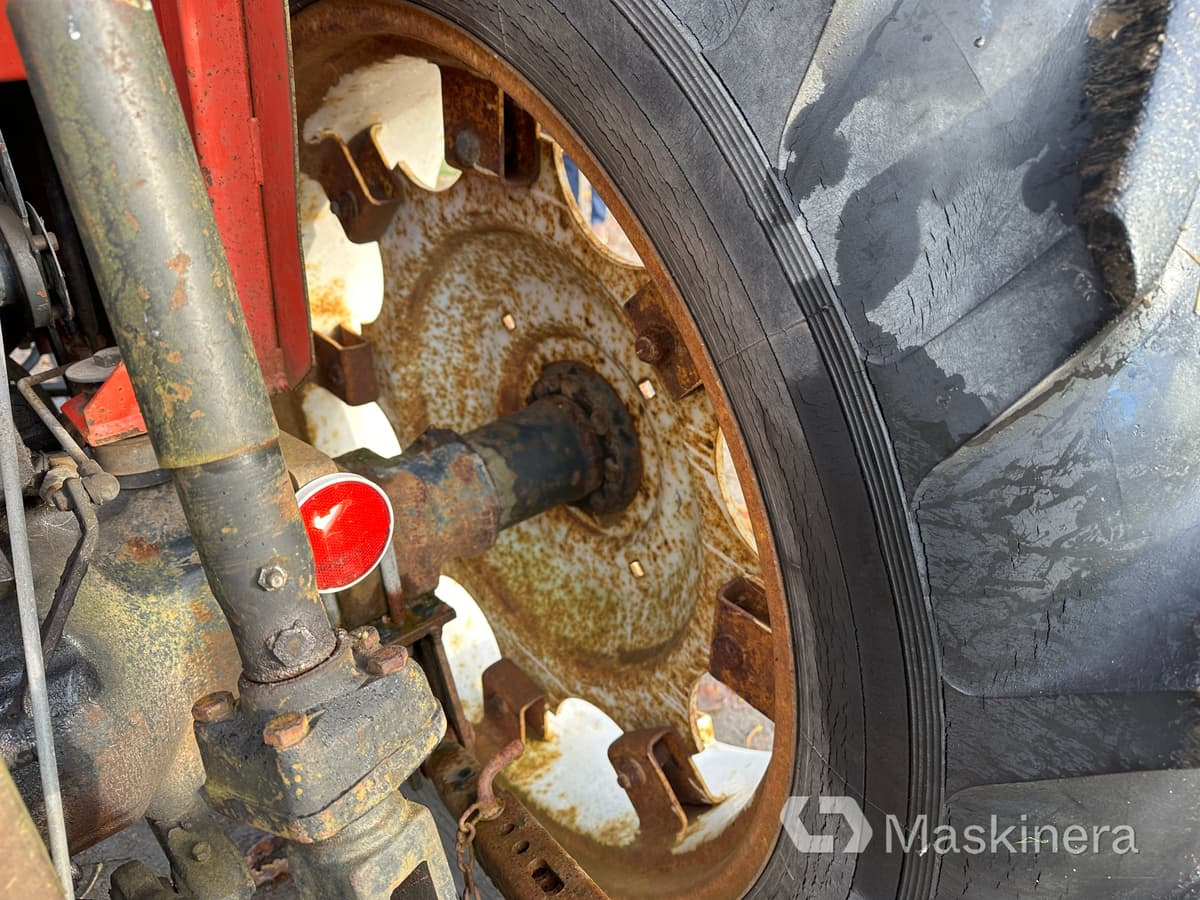 تأجير  Traktor Valmet 405-4 med frontlastare Traktor Valmet 405-4 med frontlastare: صورة 35