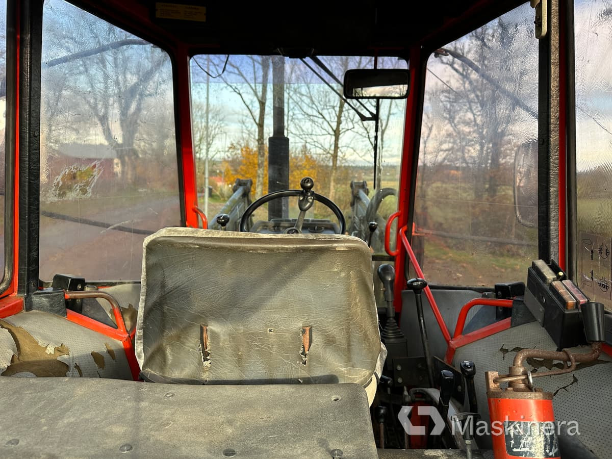 تأجير  Traktor Valmet 405-4 med frontlastare Traktor Valmet 405-4 med frontlastare: صورة 45