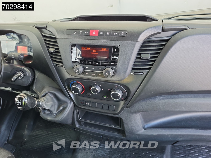 تأجير Iveco Daily 35C14 Kipper met Kist Dubbel Cabine 3,5t Trekhaak Dubbellucht Airco Cruise Euro6 Tipper Benne Kieper Airco Trekhaak Cruise contr Iveco Daily 35C14 Kipper met Kist Dubbel Cabine 3,5t Trekhaak Dubbellucht Airco Cruise Euro6 Tipper Benne Kieper Airco Trekhaak Cruise contr: صورة 17 تأجير Iveco Daily 35C14 Kipper met Kist Dubbel Cabine 3,5t Trekhaak Dubbellucht Airco Cruise Euro6 Tipper Benne Kieper Airco Trekhaak Cruise contr Iveco Daily 35C14 Kipper met Kist Dubbel Cabine 3,5t Trekhaak Dubbellucht Airco Cruise Euro6 Tipper Benne Kieper Airco Trekhaak Cruise contr: صورة 17