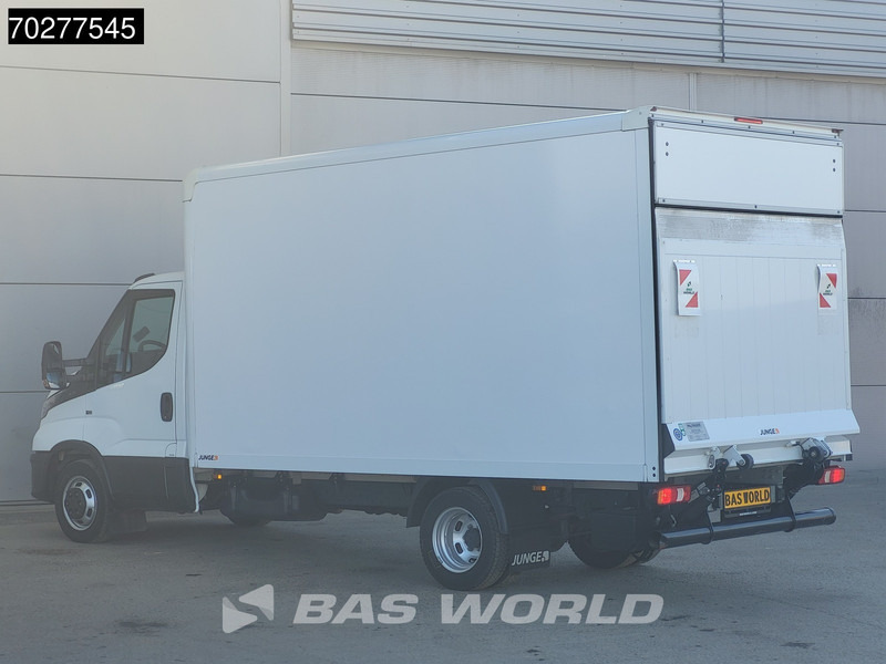Iveco Daily 35C16 Bakwagen Laadklep Dubbellucht Airco Cruise Meubelbak Koffer 19m3 Airco - شاحنة بصندوق مغلق: صورة 2 Iveco Daily 35C16 Bakwagen Laadklep Dubbellucht Airco Cruise Meubelbak Koffer 19m3 Airco - شاحنة بصندوق مغلق: صورة 2
