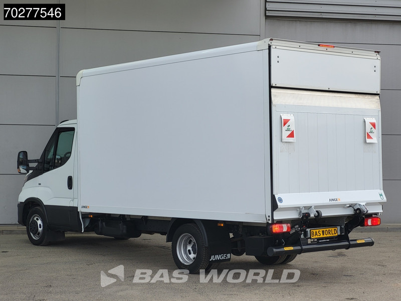 Iveco Daily 35C16 Bakwagen Laadklep Dubbellucht Airco Cruise Meubelbak Koffer 19m3 Airco - شاحنة بصندوق مغلق: صورة 2 Iveco Daily 35C16 Bakwagen Laadklep Dubbellucht Airco Cruise Meubelbak Koffer 19m3 Airco - شاحنة بصندوق مغلق: صورة 2
