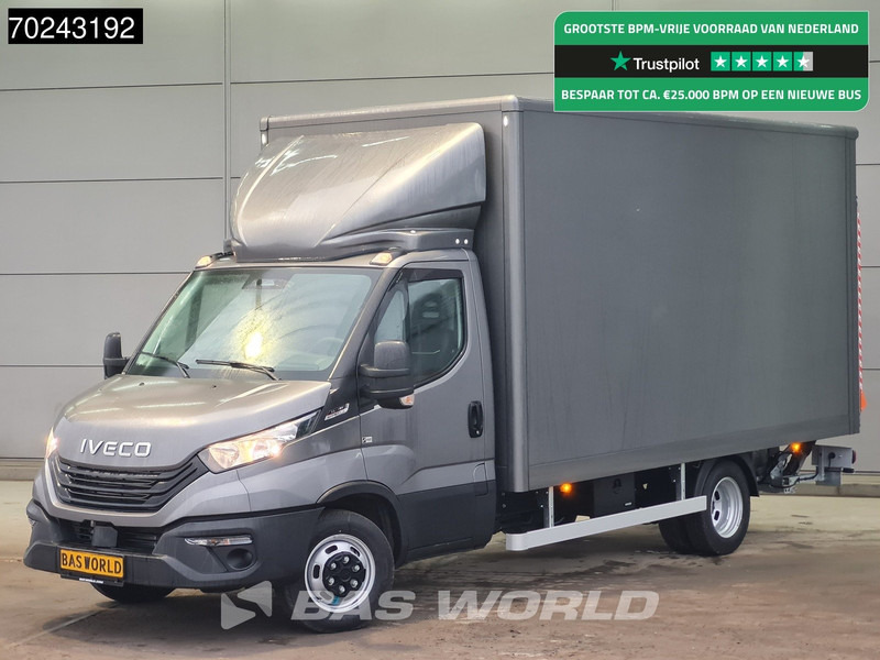 Iveco Daily 35C18 3.0L Automaat 180PK 1000KG Laadklep Zijdeur 2025-Model Bakwagen Dubbellucht ACC LED Navi Airco D'Hollandia 3,5t Trekgewich - شاحنة بصندوق مغلق: صورة 1 Iveco Daily 35C18 3.0L Automaat 180PK 1000KG Laadklep Zijdeur 2025-Model Bakwagen Dubbellucht ACC LED Navi Airco D'Hollandia 3,5t Trekgewich - شاحنة بصندوق مغلق: صورة 1
