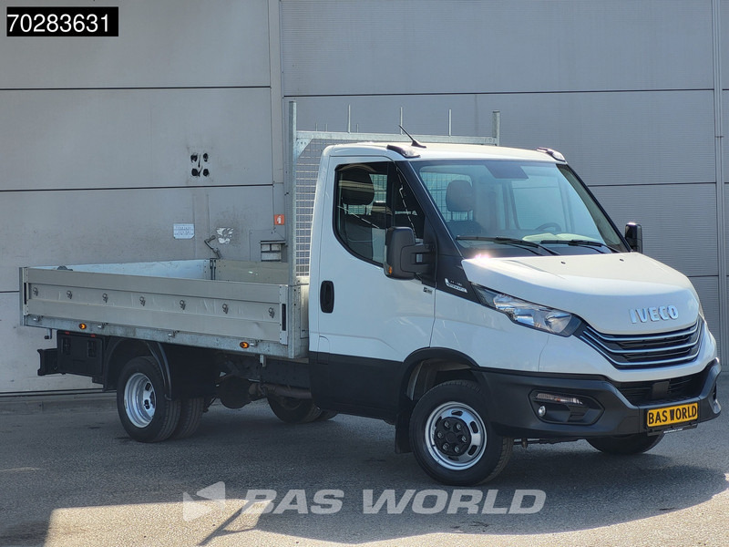 Iveco Daily 35C18 3.0L Open Laadbak Dubbellucht 3,5t Trekhaak Airco Cruise Camera Parkeersensoren Euro6 Meubelbak Koffer Airco Trekhaak Crui - شاحنة توصيل مفتوحة: صورة 3 Iveco Daily 35C18 3.0L Open Laadbak Dubbellucht 3,5t Trekhaak Airco Cruise Camera Parkeersensoren Euro6 Meubelbak Koffer Airco Trekhaak Crui - شاحنة توصيل مفتوحة: صورة 3