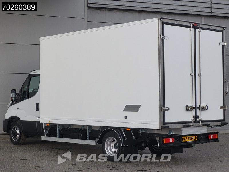 Iveco Daily 35C21 3.0L Koelwagen Vries Carrier Xarios 350 230V stekker CarPlay Airco ACC Koel Koeler Vriezer Vrieswagen Kühler Bakwagen Kühl - شاحنة توصيل مبردة: صورة 2 Iveco Daily 35C21 3.0L Koelwagen Vries Carrier Xarios 350 230V stekker CarPlay Airco ACC Koel Koeler Vriezer Vrieswagen Kühler Bakwagen Kühl - شاحنة توصيل مبردة: صورة 2