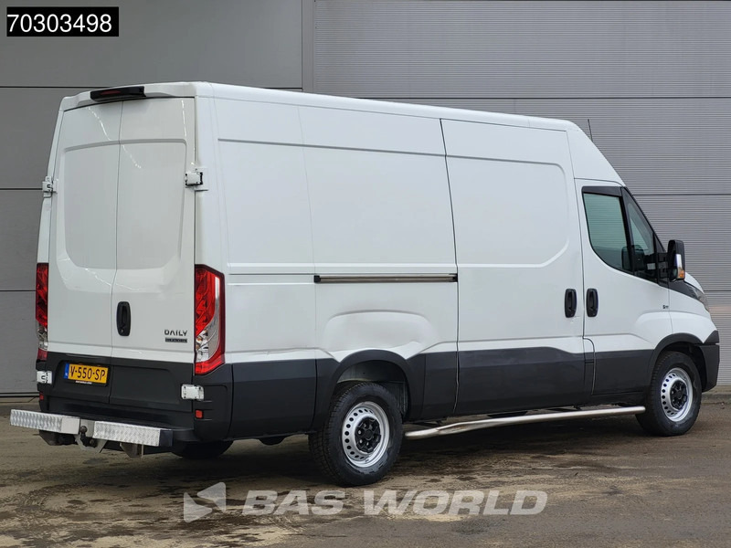 Iveco Daily 35S12 Automaat L2H2 3,5t Trekhaak Airco Cruise APK 12-2026 Euro6 L2 Airco Trekhaak Cruise control - فان: صورة 5 Iveco Daily 35S12 Automaat L2H2 3,5t Trekhaak Airco Cruise APK 12-2026 Euro6 L2 Airco Trekhaak Cruise control - فان: صورة 5