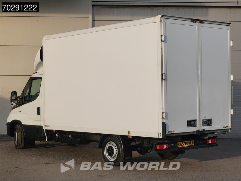 Iveco Daily 35S16 Automaat Bakwagen Achterdeuren 160PK Airco Camera Euro6 Meubelbak Koffer 21m3 Airco - شاحنة بصندوق مغلق: صورة 2 Iveco Daily 35S16 Automaat Bakwagen Achterdeuren 160PK Airco Camera Euro6 Meubelbak Koffer 21m3 Airco - شاحنة بصندوق مغلق: صورة 2