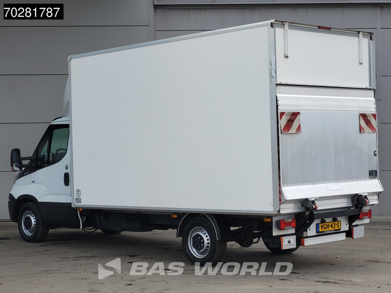 Iveco Daily 35S18 3.0L Laadklep Bakwagen Airco Lat om Lat Euro6 Meubelbak Koffer 20m3 Airco - شاحنة بصندوق مغلق: صورة 2 Iveco Daily 35S18 3.0L Laadklep Bakwagen Airco Lat om Lat Euro6 Meubelbak Koffer 20m3 Airco - شاحنة بصندوق مغلق: صورة 2