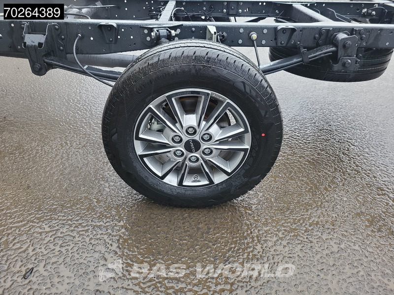 شاحنة توصيل مغلقة للبيع  Iveco Daily 35S18 Automaat 410WB Chassis Cabine LED Navi ACC Camera Fahrgestell Airco: صورة 7