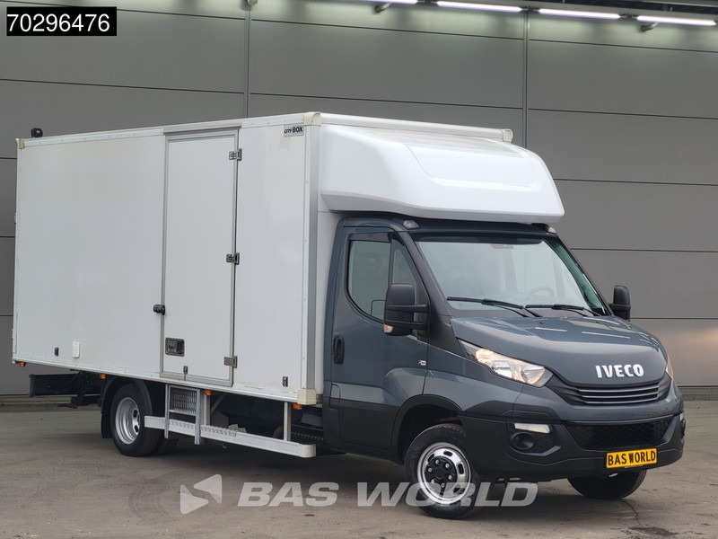 Iveco Daily 50C18 3.0L Automaat 3,5t Trekhaak Bakwagen Zijdeur Achterdeuren 180PK 5tons Navi Standkachel Euro6 Meubelbak Koffer Trekhaak - شاحنة بصندوق مغلق: صورة 5 Iveco Daily 50C18 3.0L Automaat 3,5t Trekhaak Bakwagen Zijdeur Achterdeuren 180PK 5tons Navi Standkachel Euro6 Meubelbak Koffer Trekhaak - شاحنة بصندوق مغلق: صورة 5