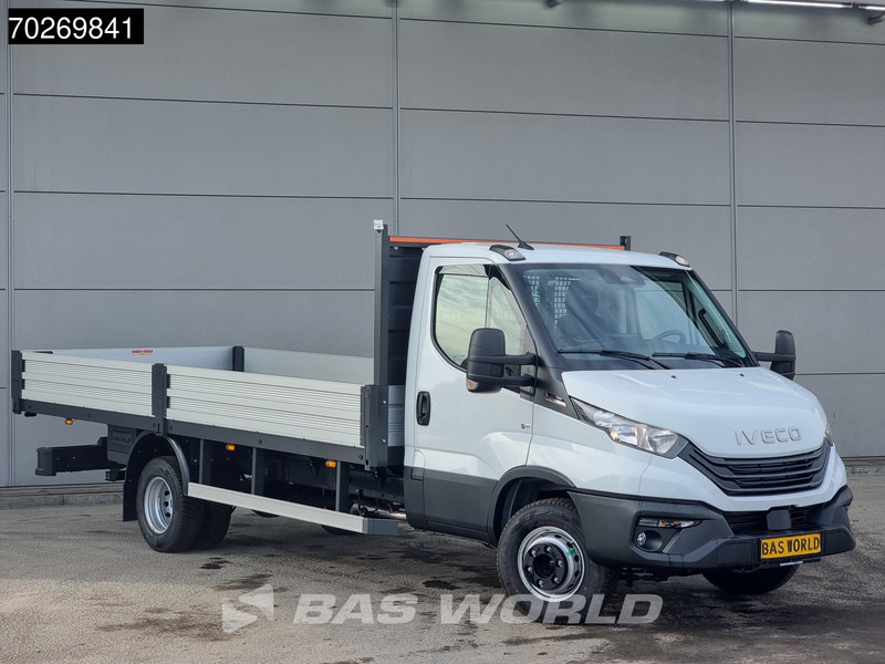 Iveco Daily 70C18 3.0L Automaat 525cm Open laadbak XXL Trekhaak ACC Navi Airco Pickup Pritsche Airco Trekhaak - شاحنة توصيل مفتوحة: صورة 3 Iveco Daily 70C18 3.0L Automaat 525cm Open laadbak XXL Trekhaak ACC Navi Airco Pickup Pritsche Airco Trekhaak - شاحنة توصيل مفتوحة: صورة 3