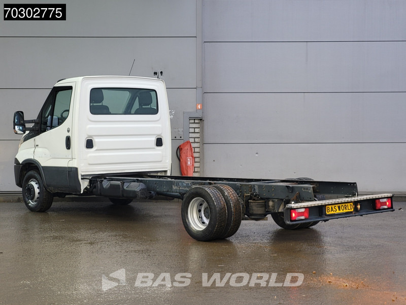 Iveco Daily 70C21 3.0L Automaat Luchtvering 435cm WB 210PK Chassis Cabine Airco Cruise Standkachel Euro6 Chassis Fahrgestell Airco Cruise co - شاحنة توصيل مغلقة: صورة 2 Iveco Daily 70C21 3.0L Automaat Luchtvering 435cm WB 210PK Chassis Cabine Airco Cruise Standkachel Euro6 Chassis Fahrgestell Airco Cruise co - شاحنة توصيل مغلقة: صورة 2