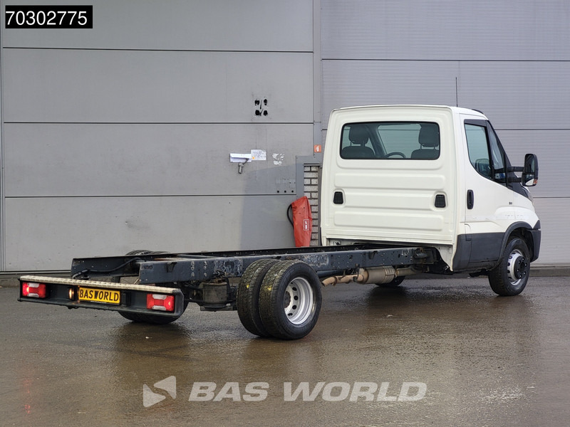 Iveco Daily 70C21 3.0L Automaat Luchtvering 435cm WB 210PK Chassis Cabine Airco Cruise Standkachel Euro6 Chassis Fahrgestell Airco Cruise co - شاحنة توصيل مغلقة: صورة 5 Iveco Daily 70C21 3.0L Automaat Luchtvering 435cm WB 210PK Chassis Cabine Airco Cruise Standkachel Euro6 Chassis Fahrgestell Airco Cruise co - شاحنة توصيل مغلقة: صورة 5