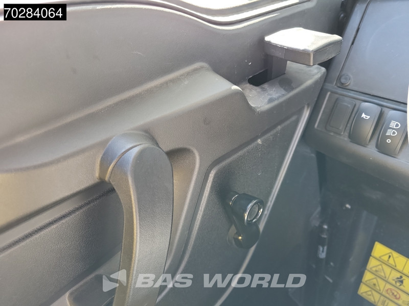 تأجير John Deere Gator XUV865M John Deere Gator XUV865M: صورة 13 تأجير John Deere Gator XUV865M John Deere Gator XUV865M: صورة 13