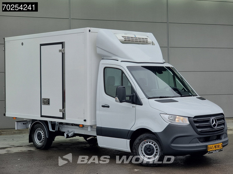 Mercedes-Benz Sprinter 315 CDI Koelwagen Thermo King V-300max 230V stekker Bakwagen Koel Kühlwagen 13m3 Airco Cruise control - شاحنة توصيل مبردة: صورة 5 Mercedes-Benz Sprinter 315 CDI Koelwagen Thermo King V-300max 230V stekker Bakwagen Koel Kühlwagen 13m3 Airco Cruise control - شاحنة توصيل مبردة: صورة 5