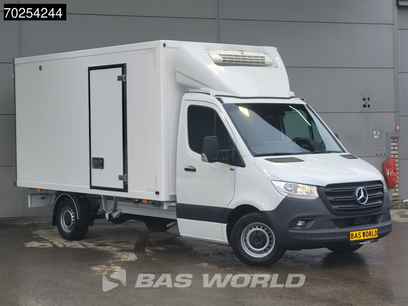 Mercedes-Benz Sprinter 315 CDI Koelwagen Thermo King V-300max 230V stekker Bakwagen Koel Kühlwagen 16m3 Airco Cruise control - شاحنة توصيل مبردة: صورة 3 Mercedes-Benz Sprinter 315 CDI Koelwagen Thermo King V-300max 230V stekker Bakwagen Koel Kühlwagen 16m3 Airco Cruise control - شاحنة توصيل مبردة: صورة 3