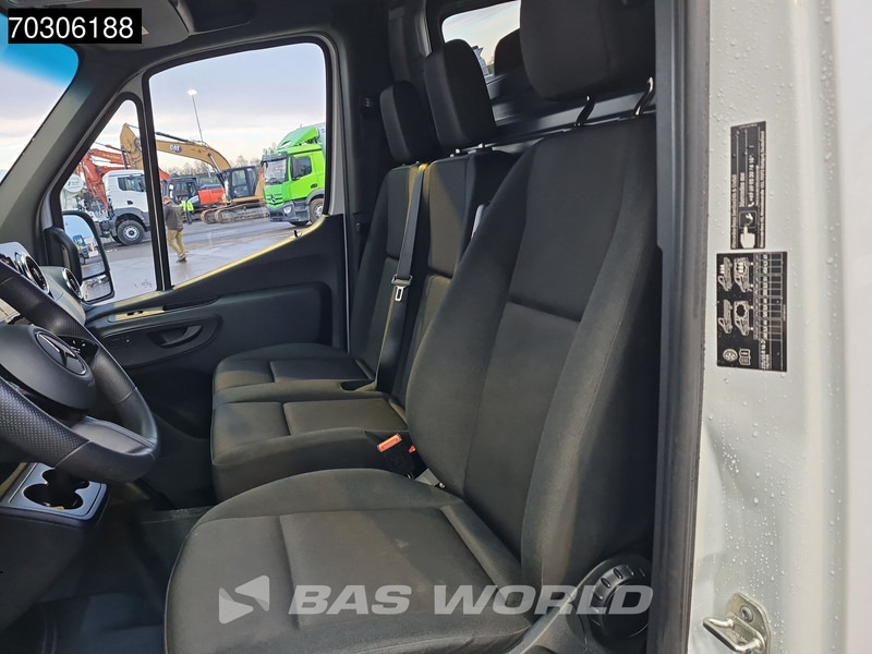 فان Mercedes-Benz Sprinter 317 CDI Automaat 2025 Model L3H2 Airco Cruise Camera Parkeersensoren 10inch MBUX CarPlay Euro6 L3 Airco Cruise control: صورة 10 فان Mercedes-Benz Sprinter 317 CDI Automaat 2025 Model L3H2 Airco Cruise Camera Parkeersensoren 10inch MBUX CarPlay Euro6 L3 Airco Cruise control: صورة 10