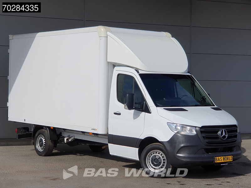 Mercedes-Benz Sprinter 317 CDI Automaat Bakwagen Achterdeuren Airco Camera Euro6 Meubelbak Koffer 21m3 Airco - شاحنة بصندوق مغلق: صورة 3 Mercedes-Benz Sprinter 317 CDI Automaat Bakwagen Achterdeuren Airco Camera Euro6 Meubelbak Koffer 21m3 Airco - شاحنة بصندوق مغلق: صورة 3