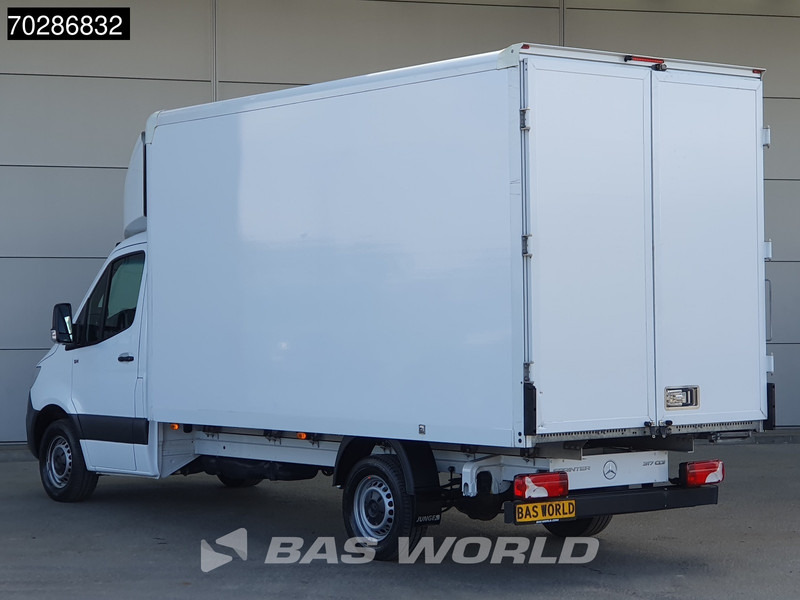 Mercedes-Benz Sprinter 317 CDI Automaat Bakwagen Achterdeuren Airco Camera Euro6 Meubelbak Koffer 21m3 Airco - شاحنة بصندوق مغلق: صورة 2 Mercedes-Benz Sprinter 317 CDI Automaat Bakwagen Achterdeuren Airco Camera Euro6 Meubelbak Koffer 21m3 Airco - شاحنة بصندوق مغلق: صورة 2