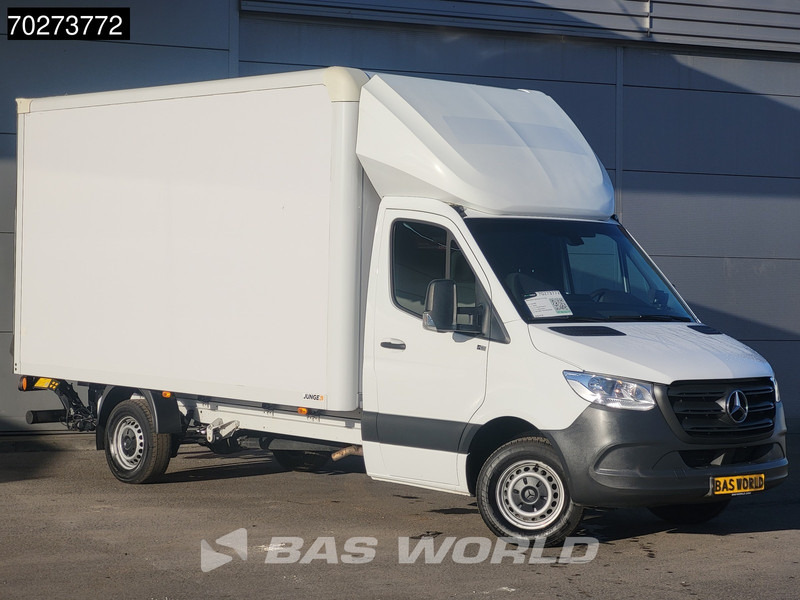 Mercedes-Benz Sprinter 317 CDI Automaat Bakwagen Laadklep Camera Airco Koffer Meubelbak 20m3 Airco - شاحنة بصندوق مغلق: صورة 2 Mercedes-Benz Sprinter 317 CDI Automaat Bakwagen Laadklep Camera Airco Koffer Meubelbak 20m3 Airco - شاحنة بصندوق مغلق: صورة 2