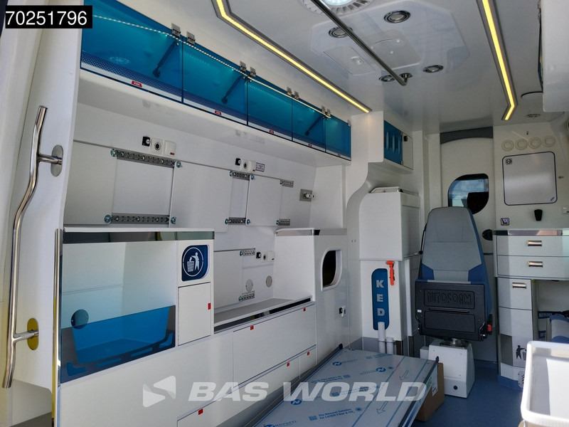 Mercedes-Benz Sprinter 319 CDI Automaat L2H2 New! Ambulance Ziekenwagen Rettungswagen Krankenwagen 10m3 Airco Cruise control - سيارة إسعاف: صورة 5 Mercedes-Benz Sprinter 319 CDI Automaat L2H2 New! Ambulance Ziekenwagen Rettungswagen Krankenwagen 10m3 Airco Cruise control - سيارة إسعاف: صورة 5