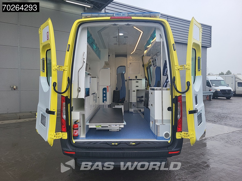 Mercedes-Benz Sprinter 319 CDI Automaat Nieuw! Complete Ambulance Ziekenwagen Rettungswagen Krankenwagen Airco - سيارة إسعاف: صورة 3 Mercedes-Benz Sprinter 319 CDI Automaat Nieuw! Complete Ambulance Ziekenwagen Rettungswagen Krankenwagen Airco - سيارة إسعاف: صورة 3