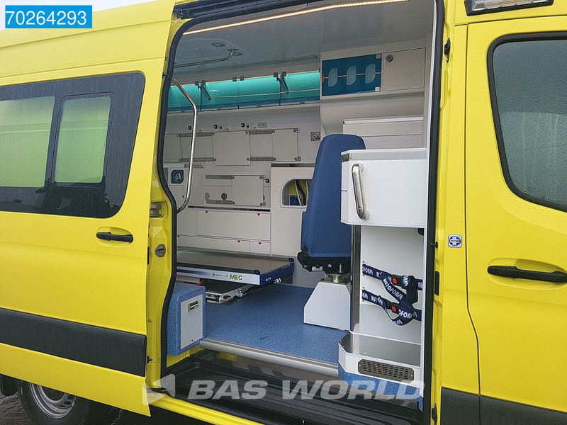 Mercedes-Benz Sprinter 319 CDI Automaat Nieuw! Complete Ambulance Ziekenwagen Rettungswagen Krankenwagen Airco - سيارة إسعاف: صورة 5 Mercedes-Benz Sprinter 319 CDI Automaat Nieuw! Complete Ambulance Ziekenwagen Rettungswagen Krankenwagen Airco - سيارة إسعاف: صورة 5