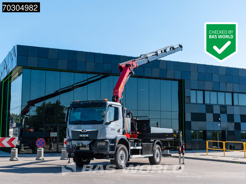 MAN TGM 18.320 4X4 NEW 4x4 Palfinger PK 27002-SH D Crane manbasket Steelsuspension - شاحنات مسطحة, شاحنة كرين: صورة 1 MAN TGM 18.320 4X4 NEW 4x4 Palfinger PK 27002-SH D Crane manbasket Steelsuspension - شاحنات مسطحة, شاحنة كرين: صورة 1