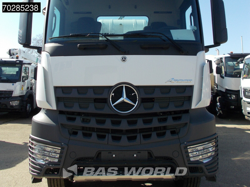 Mercedes-Benz Arocs 4145 8X4 10m3 Schwing Stetter mixer Manual Steelsuspension Euro 3 - شاحنة خلاطة خرسانة: صورة 3 Mercedes-Benz Arocs 4145 8X4 10m3 Schwing Stetter mixer Manual Steelsuspension Euro 3 - شاحنة خلاطة خرسانة: صورة 3