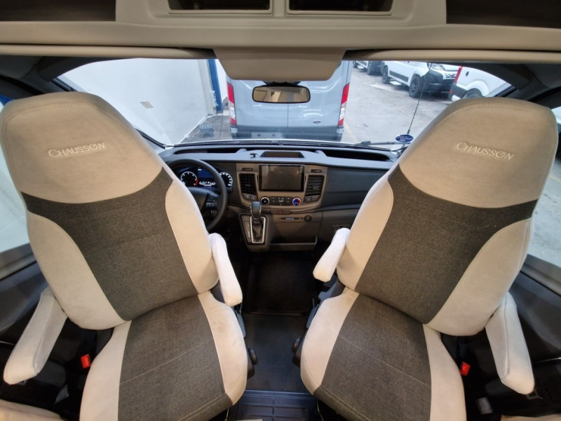 Chausson 788 Titanium Ultimate Ford M24 - موتر هوم شبه متكامل: صورة 5 Chausson 788 Titanium Ultimate Ford M24 - موتر هوم شبه متكامل: صورة 5
