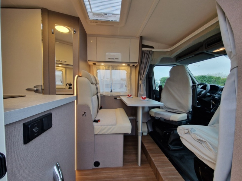 Etrusco V 5.9 DR - موتر هوم شبه متكامل: صورة 4 Etrusco V 5.9 DR - موتر هوم شبه متكامل: صورة 4