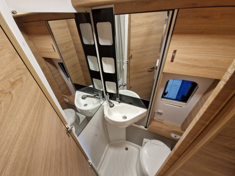 كرفان فان للبيع  Knaus Boxdrive 600 XL: صورة 14