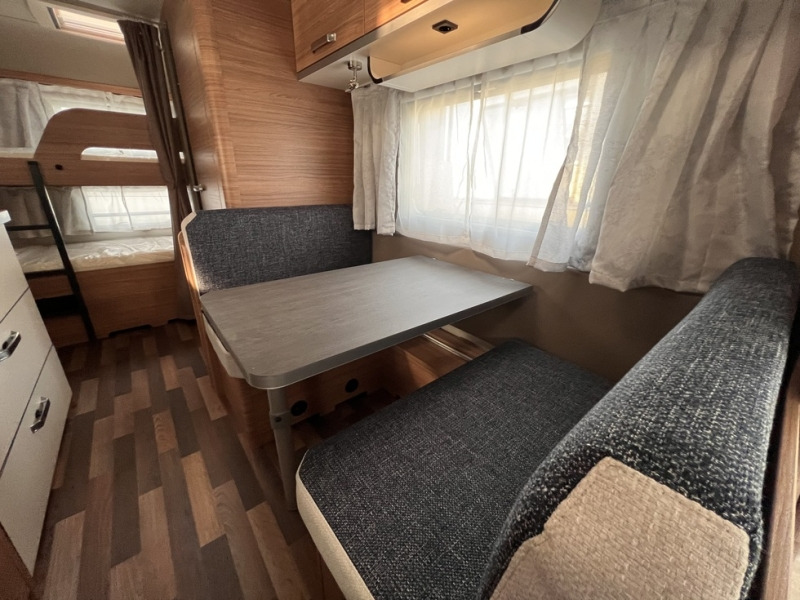 Weinsberg CaraOne 480 QDK - كرفان سحب: صورة 5 Weinsberg CaraOne 480 QDK - كرفان سحب: صورة 5