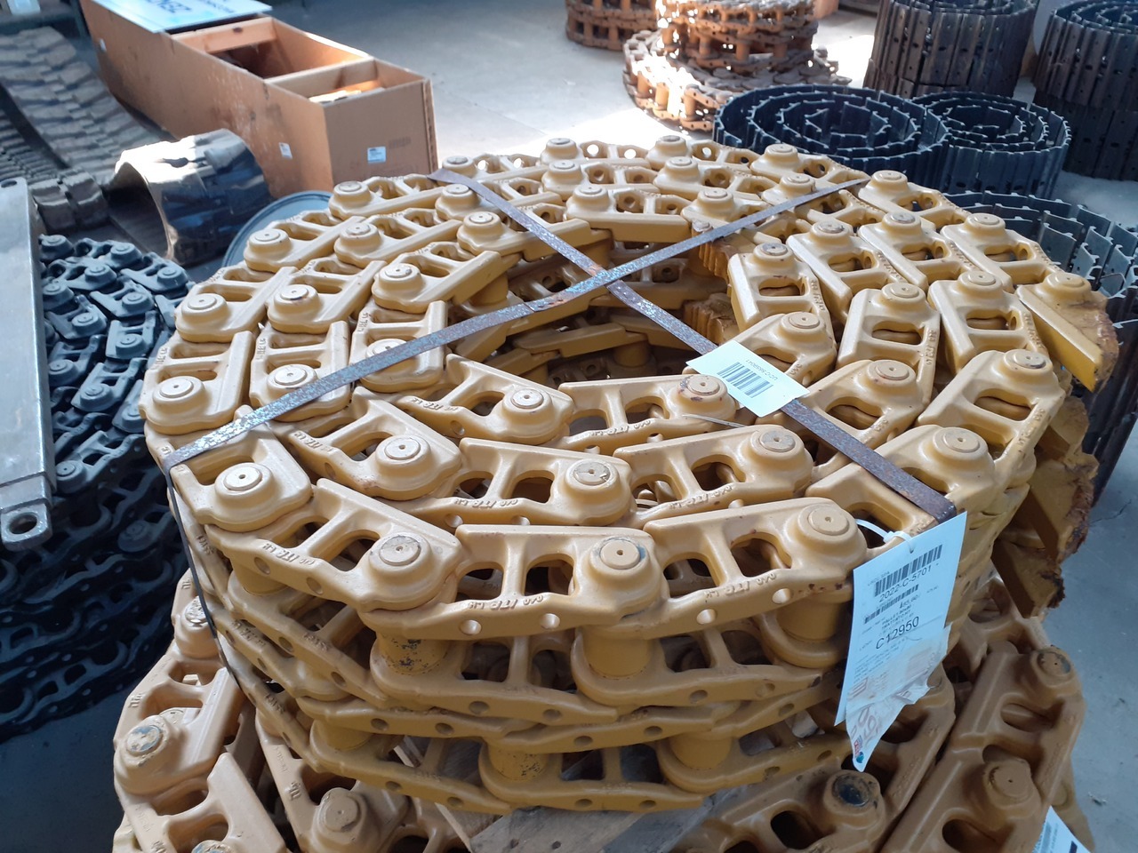 CATERPILLAR D4G XL lubricated tracks - أجزاء الهيكل السفلي - بلدوزر: صورة 1 CATERPILLAR D4G XL lubricated tracks - أجزاء الهيكل السفلي - بلدوزر: صورة 1