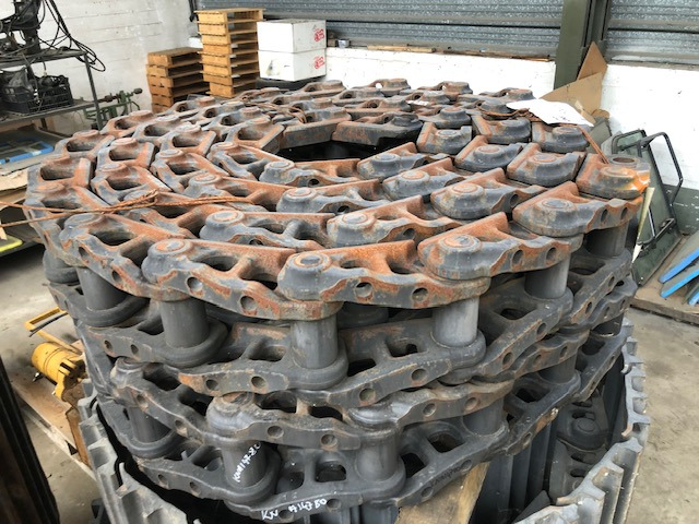 Caterpillar 323 track chain - أجزاء الهيكل السفلي - حفار زاحف: صورة 1 Caterpillar 323 track chain - أجزاء الهيكل السفلي - حفار زاحف: صورة 1