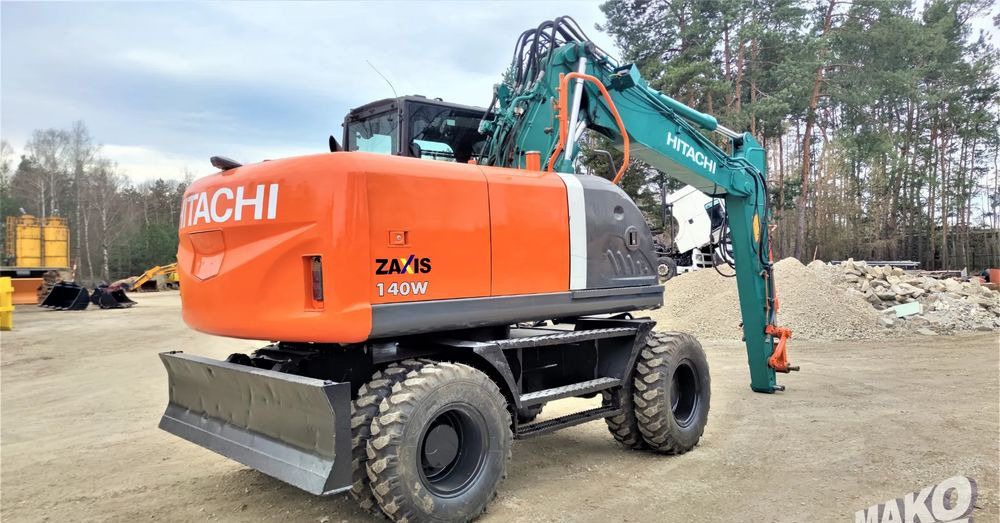 Hitachi ZX140W-3 - حفار ذو عجلات: صورة 4 Hitachi ZX140W-3 - حفار ذو عجلات: صورة 4