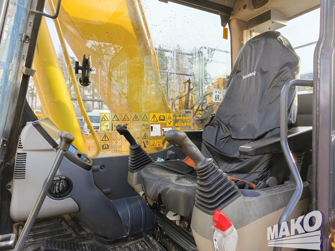 حفار زاحف Komatsu PC210 LC-10: صورة 14 حفار زاحف Komatsu PC210 LC-10: صورة 14