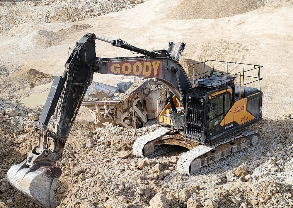 Volvo EC 250 EL - حفار زاحف: صورة 5 Volvo EC 250 EL - حفار زاحف: صورة 5